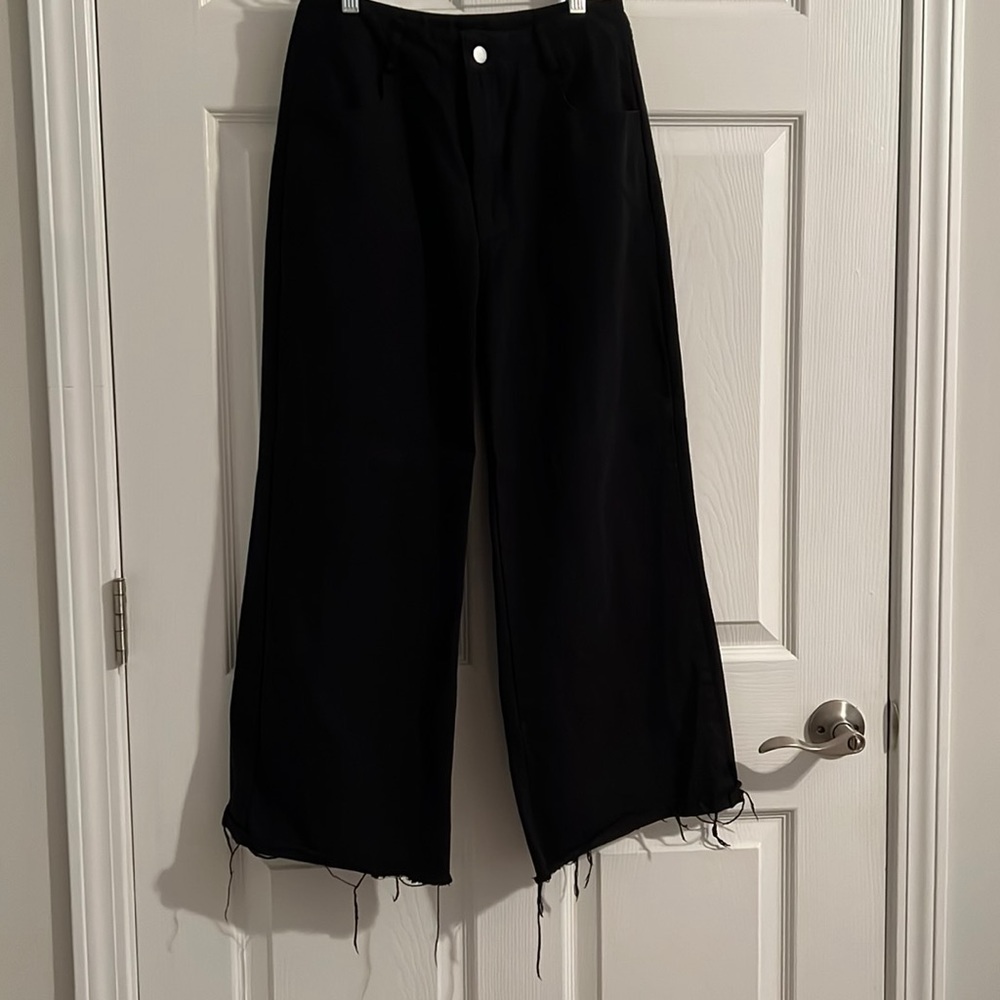SHEIN Black Wide Leg Pants - size 6 (medium)